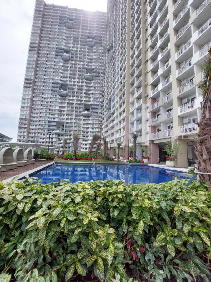 Infina Towers Project 4 Aurora Boulevard Quezon City 마닐라 외부 사진